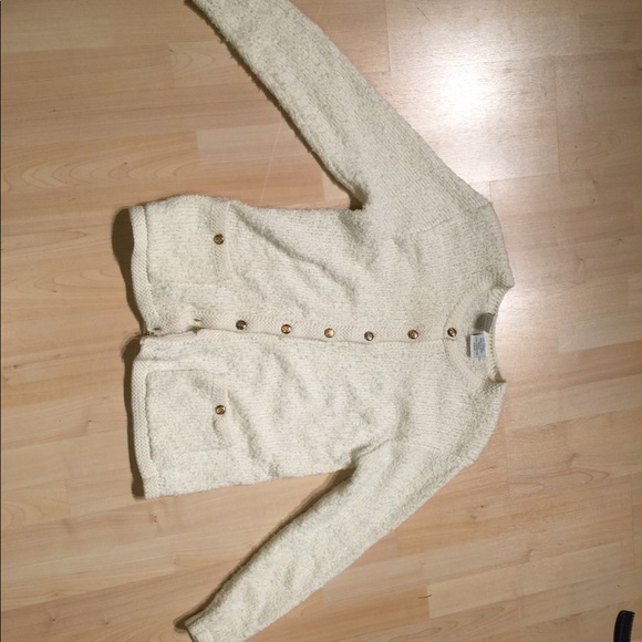 Cream sweater - Picture 2 of 7